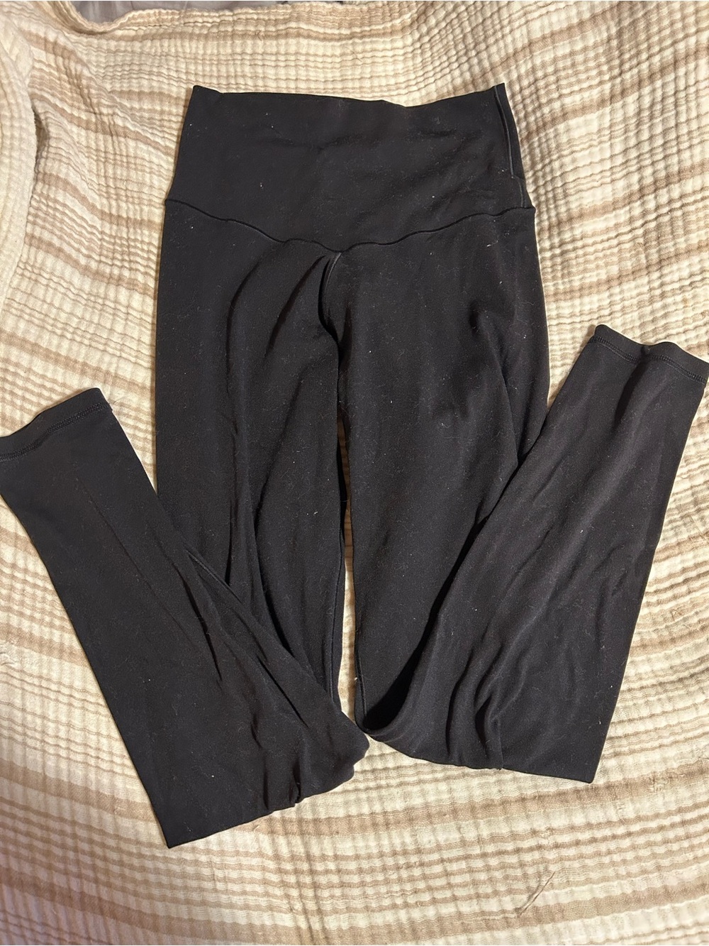 aerie Offline High-Waist Black Leggings